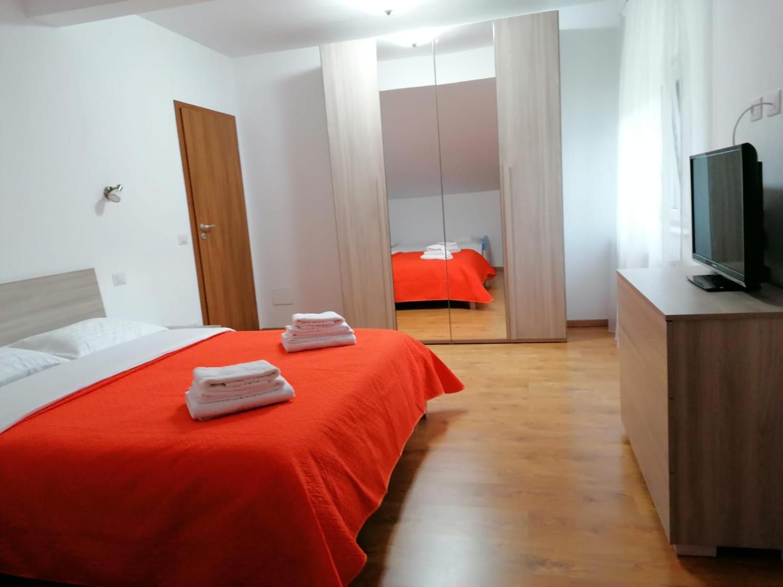 Green House Alba Iulia Ruang foto